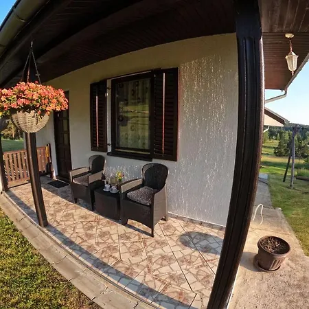 Vakantiehuis Povetarac