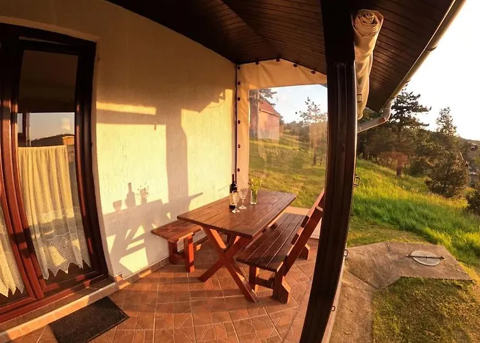 Vakantiehuis Povetarac *